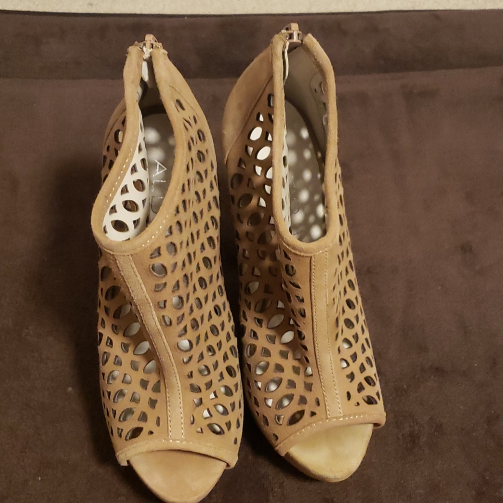 Aldo shoes size 5